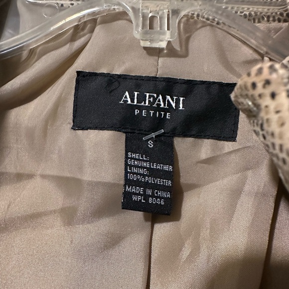 ALFANI Leather Women’s Jacket Size Small - Picture 5 of 6